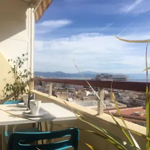 En El Centro De Apartamento Torremolinos